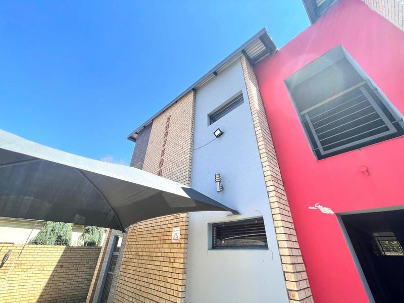 To Let 2 Bedroom Property for Rent in Die Bult North West